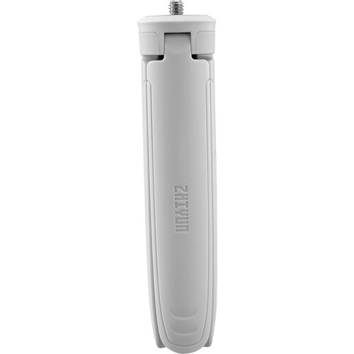 El estabilizador electrónico para smartphone tiene agarre mejorado, diseño ergonómico. Zhiyun Smooth Q4 COMBO: su solución de cardán perfecta para contenido fluido y creativo. Ideal para creadores en movimiento.