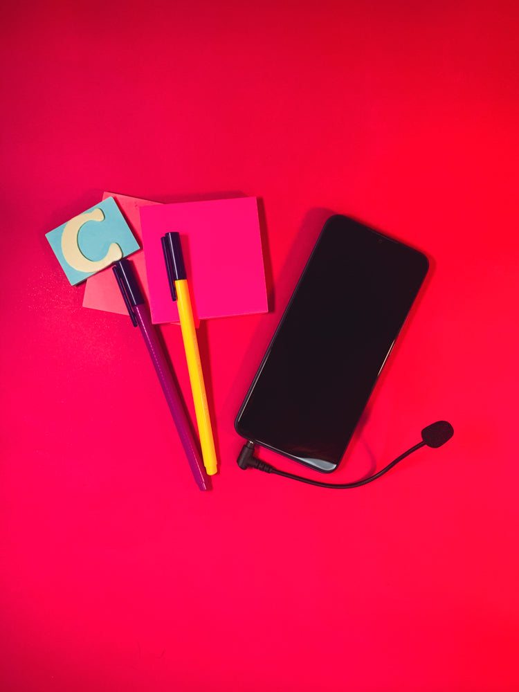 Mini Microfono Boya BY-UM4 Tipo Cuello de Ganso Para Telefonos y Computadores