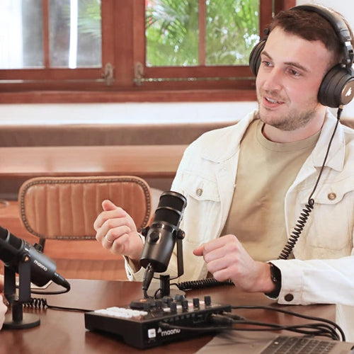 Micrófono Dinámico Cardioide USB-C para Podcasting y Streaming PD400X