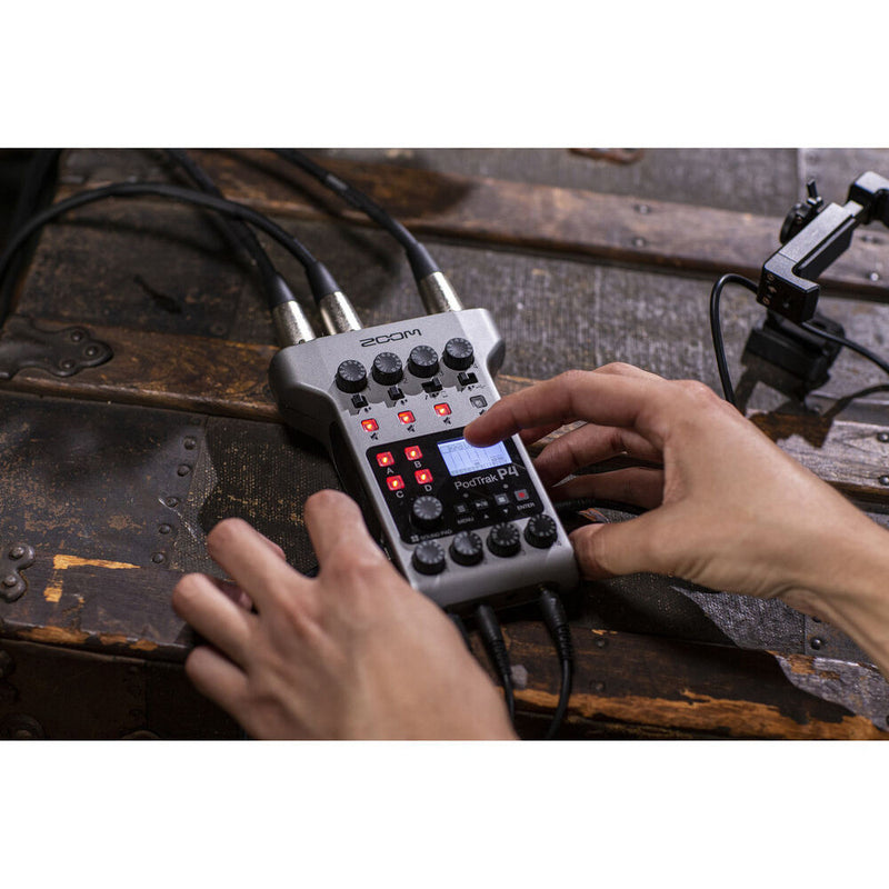 Grabador De Podcasts PodTrak P4 Zoom Multipista Portátil